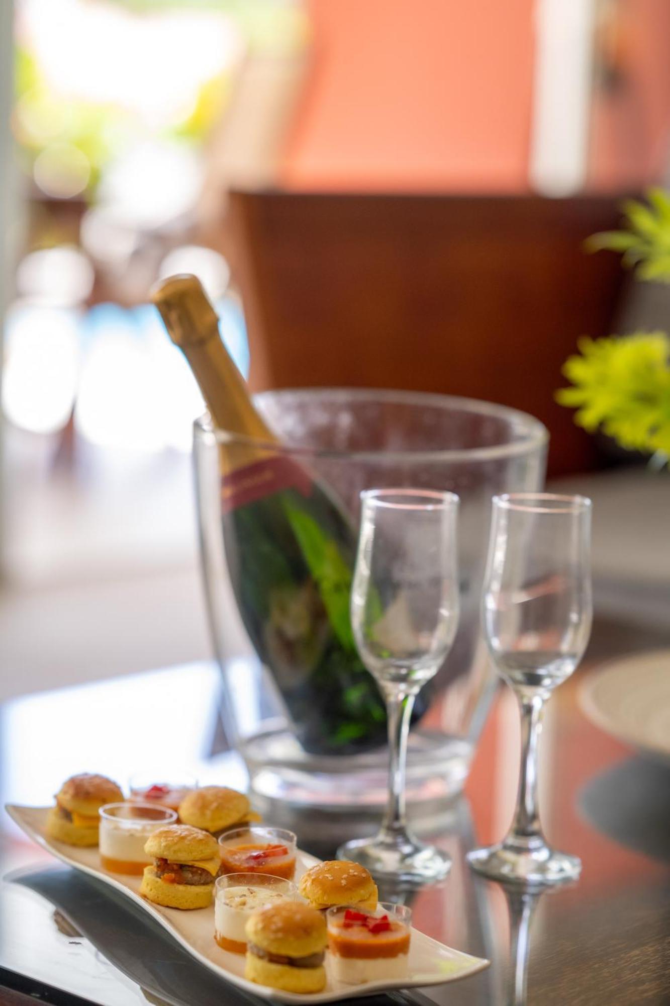 Physacap Suites & Villas Le François Extérieur photo